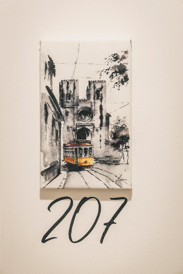Walk'In Sodre Hostel ลิสบอน ภายนอก รูปภาพ