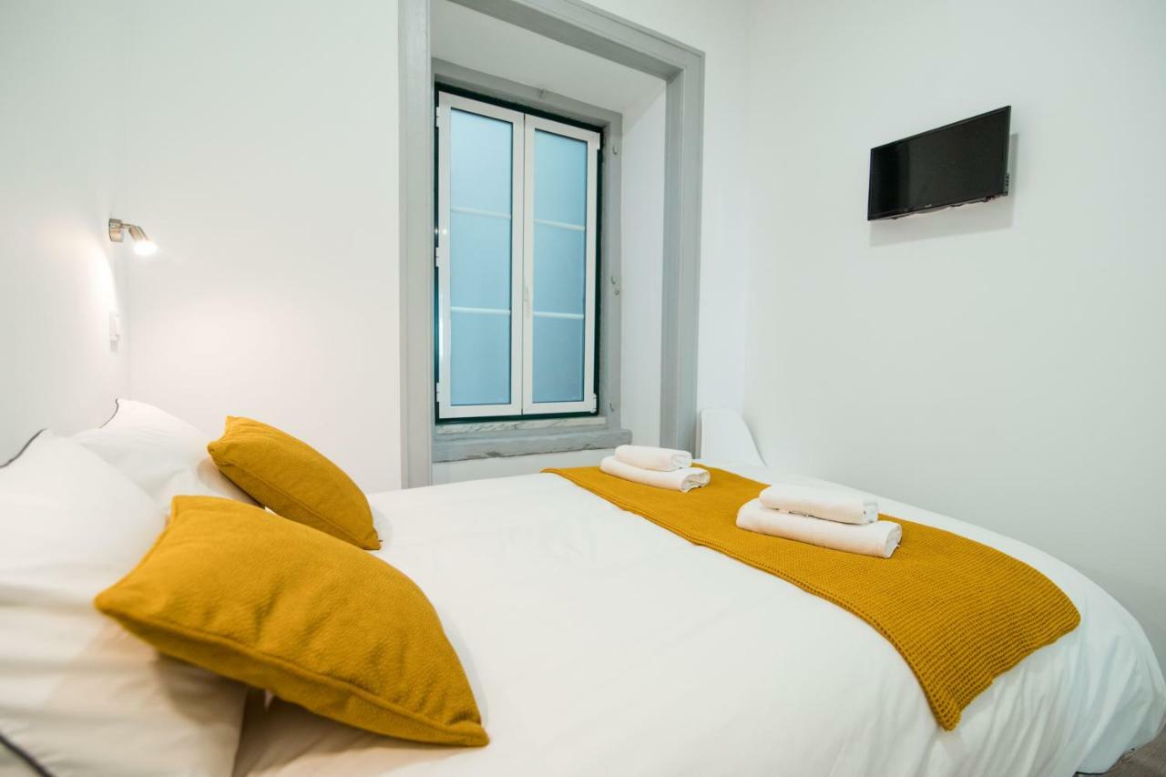 Walk'In Sodre Hostel ลิสบอน ภายนอก รูปภาพ